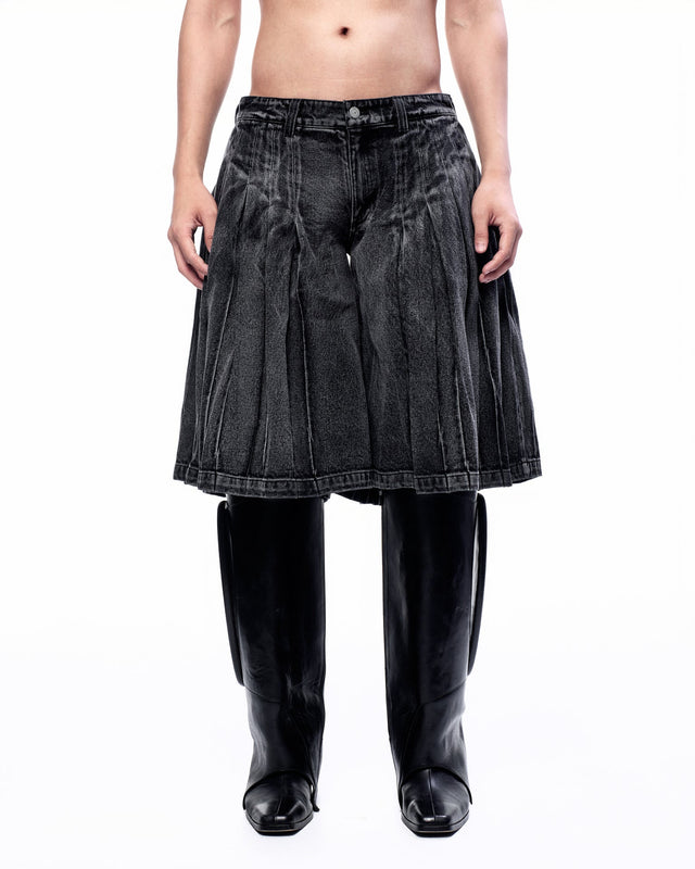 SS25 ‘TWIST’ PLEATED BERMUDA SHORTS (-40%)