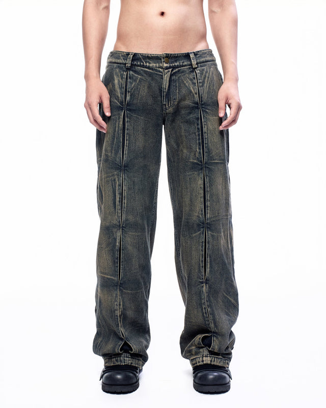AW25 'MOVEMENT' VERTICAL PLEATS JEANS (-30%)