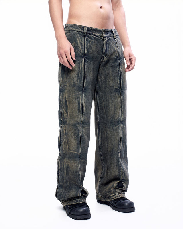 AW25 'MOVEMENT' VERTICAL PLEATS JEANS (-30%)
