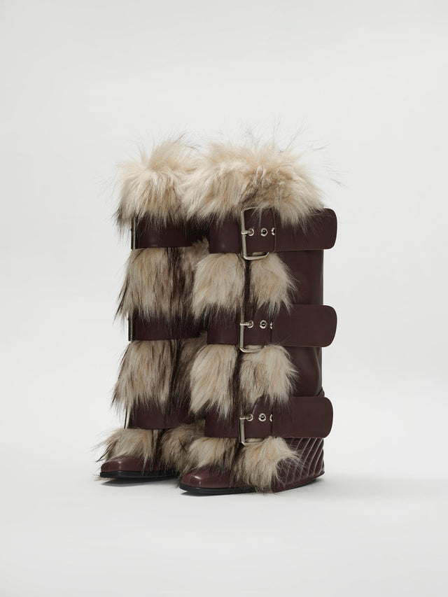 MULTI BUCKLE FUR BOOTS (-10%)