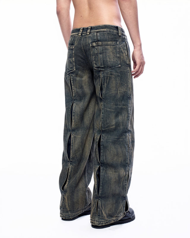 AW25 'MOVEMENT' VERTICAL PLEATS JEANS (-30%)