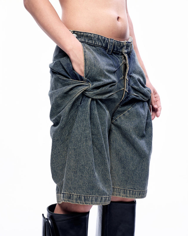 SS25 ‘TWIST’ TWIST BERMUDA SHORTS (-30%)