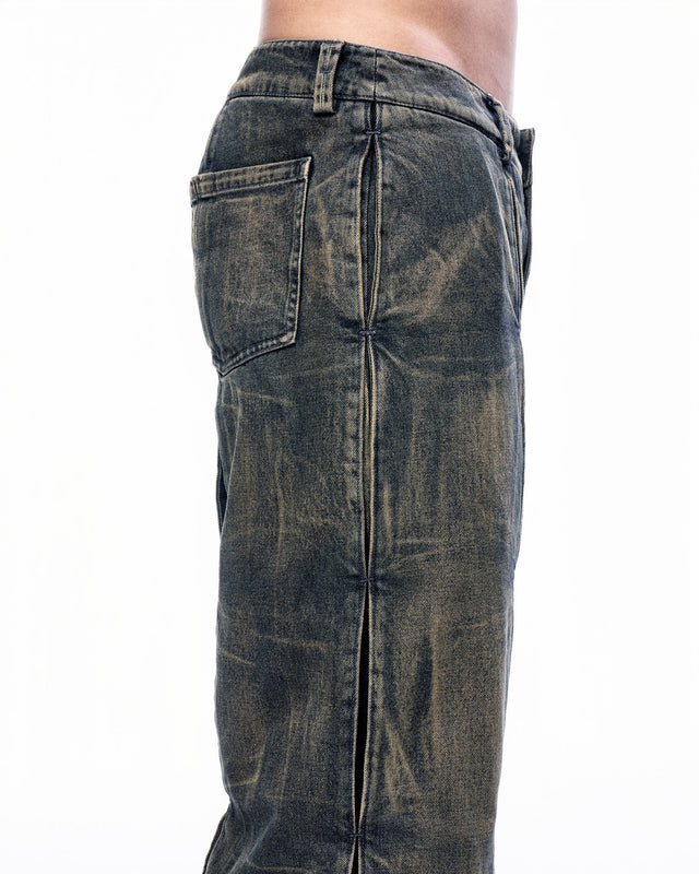 AW25 'MOVEMENT' VERTICAL PLEATS JEANS (-30%)
