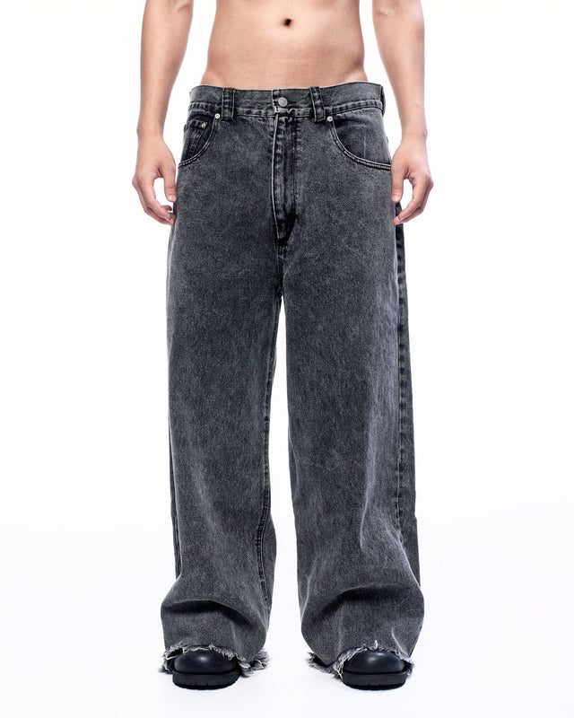 SS24 ‘BAD SPORTS’ PLAIN BACK POCKET BAGGY JEANS (-40%)