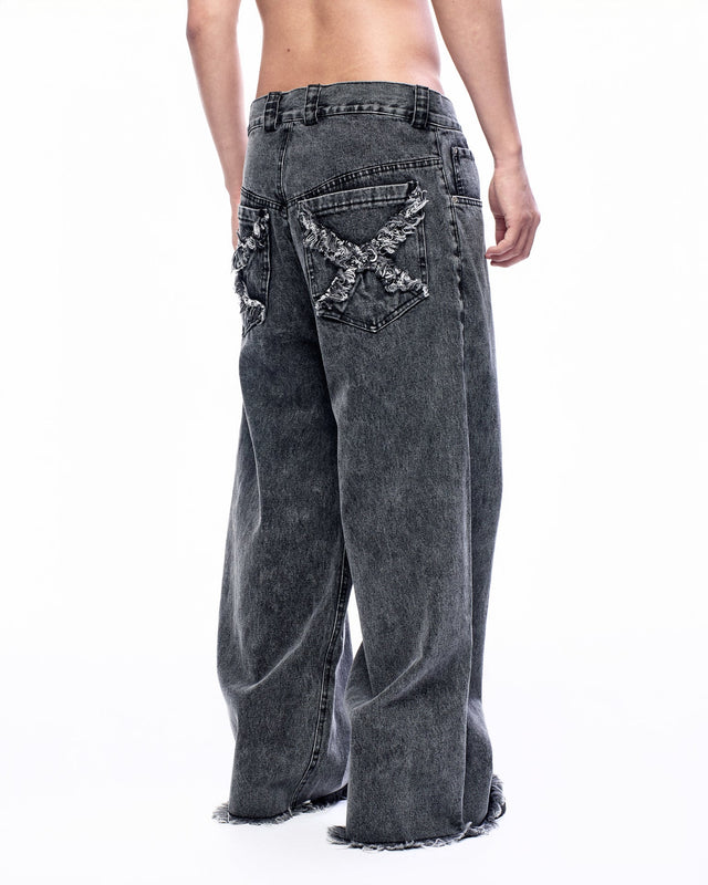 SS24 ‘BAD SPORTS’ PLAIN BACK POCKET BAGGY JEANS (-40%)