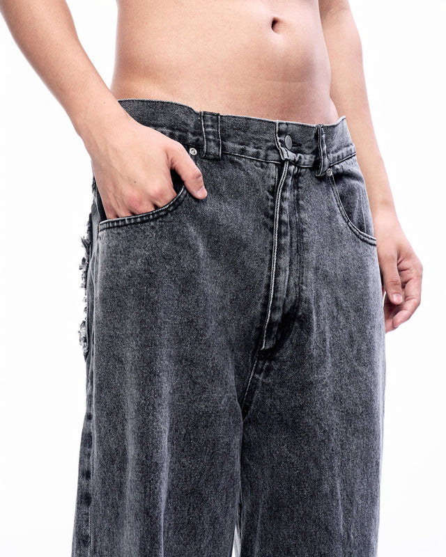 SS24 ‘BAD SPORTS’ PLAIN BACK POCKET BAGGY JEANS (-40%)
